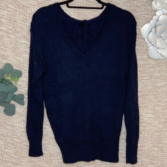 [AVLN] Lace Cutout Back Tunic Sweater NWOT - Picture 3 of 10